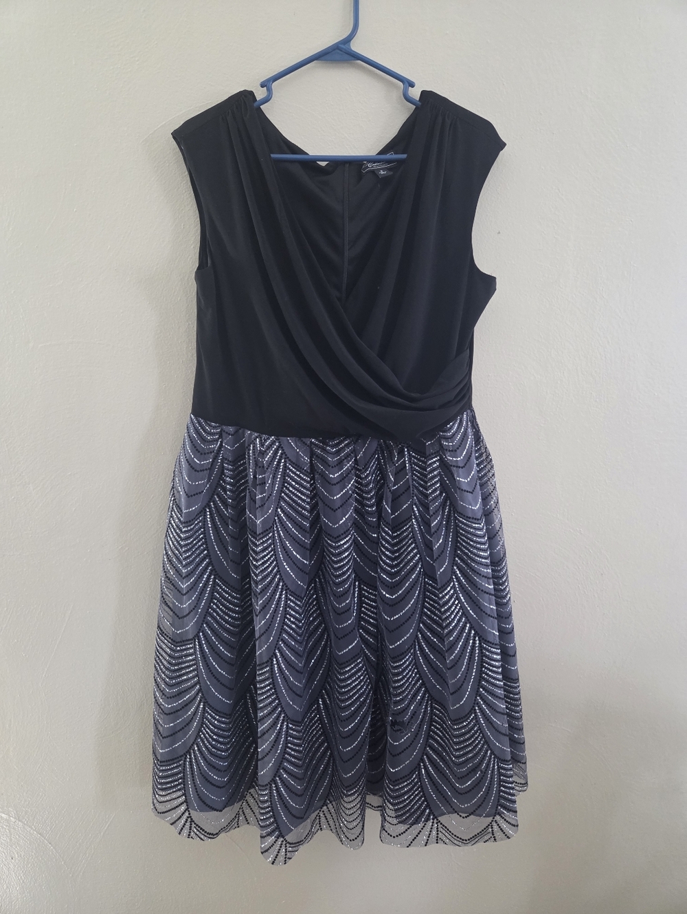 Dressbarn Black and Gray Glitter Midi Dress